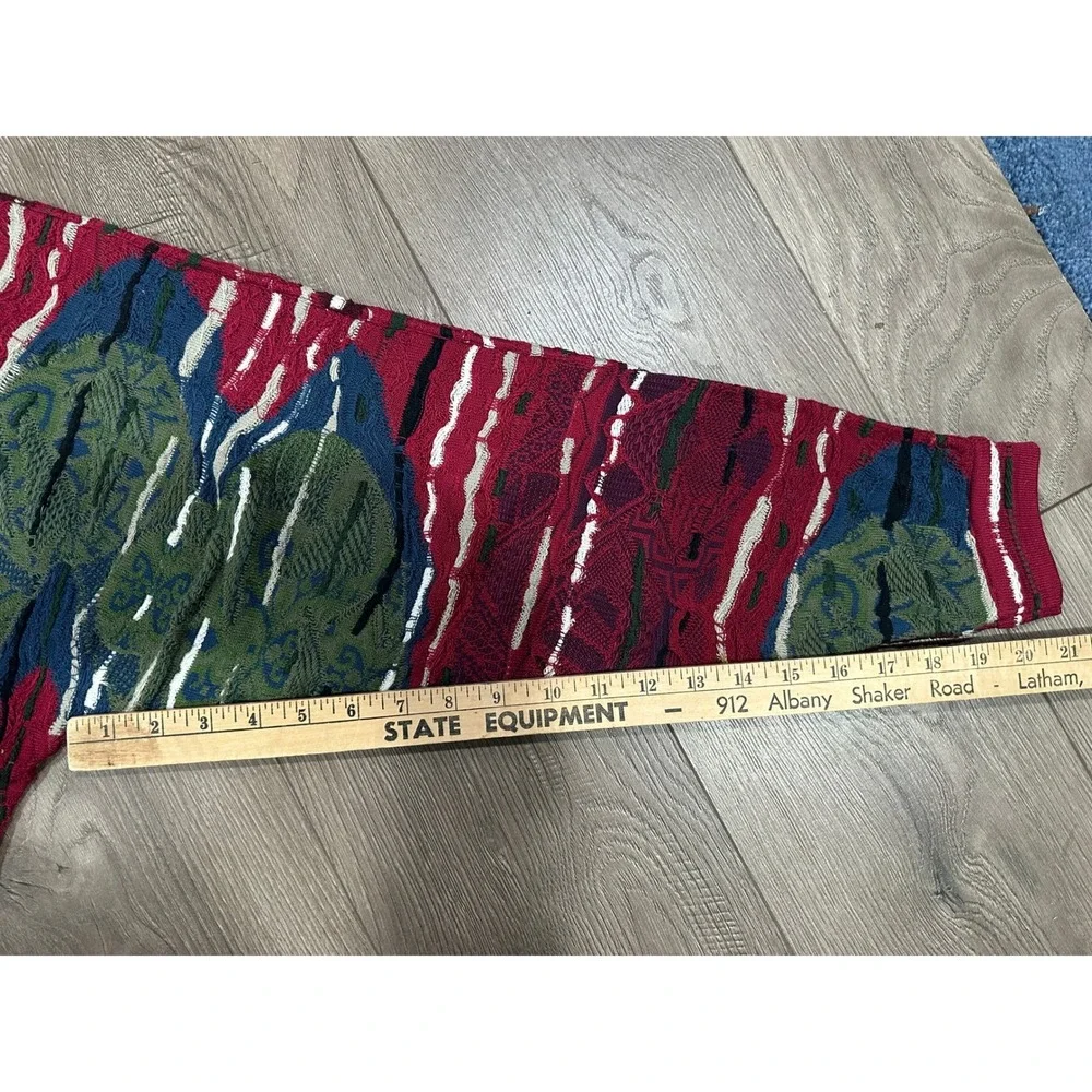 Coogi V-Neck Sweater Men's Small Oversized 3D‎ 100% Cotton Austraila Vintage